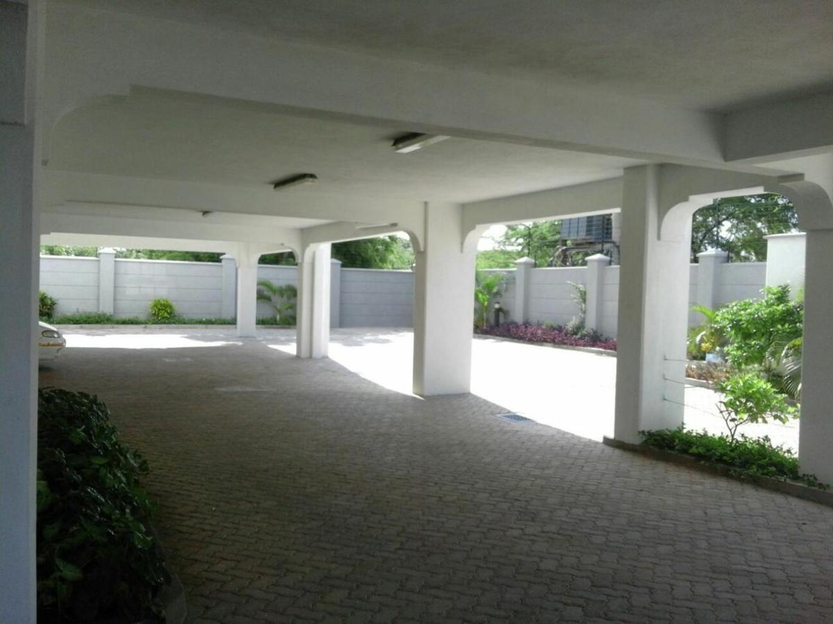 Shanzu Beach Apartment With Stunning Ocean View Mwakirunge Экстерьер фото