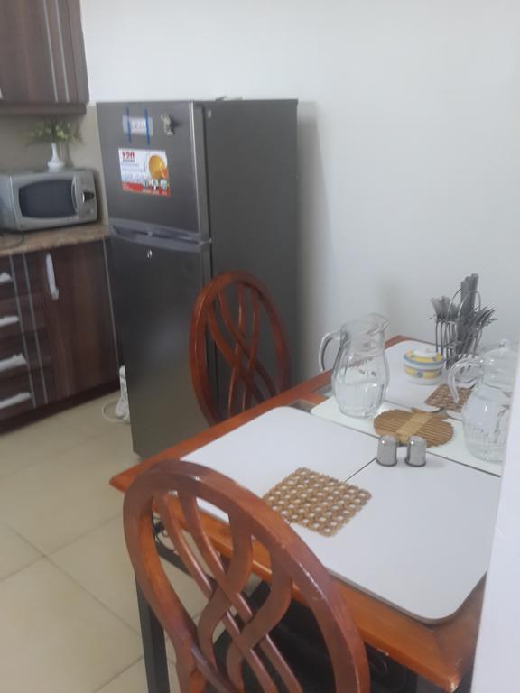 Shanzu Beach Apartment With Stunning Ocean View Mwakirunge Экстерьер фото